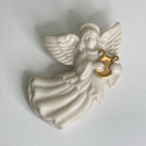 Vintage 🪽✨ Lenox angel w/ harp porcelain ceramic brooch VERY HTF RARE VGUC VNTG
